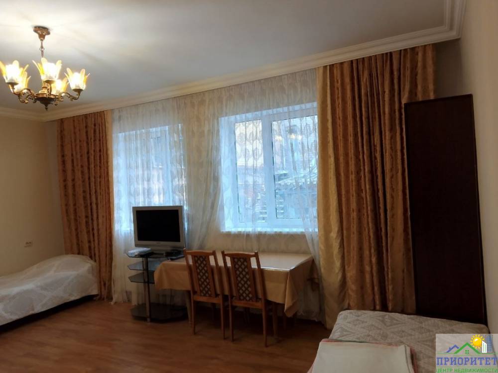 photo_5438638669871909911_y