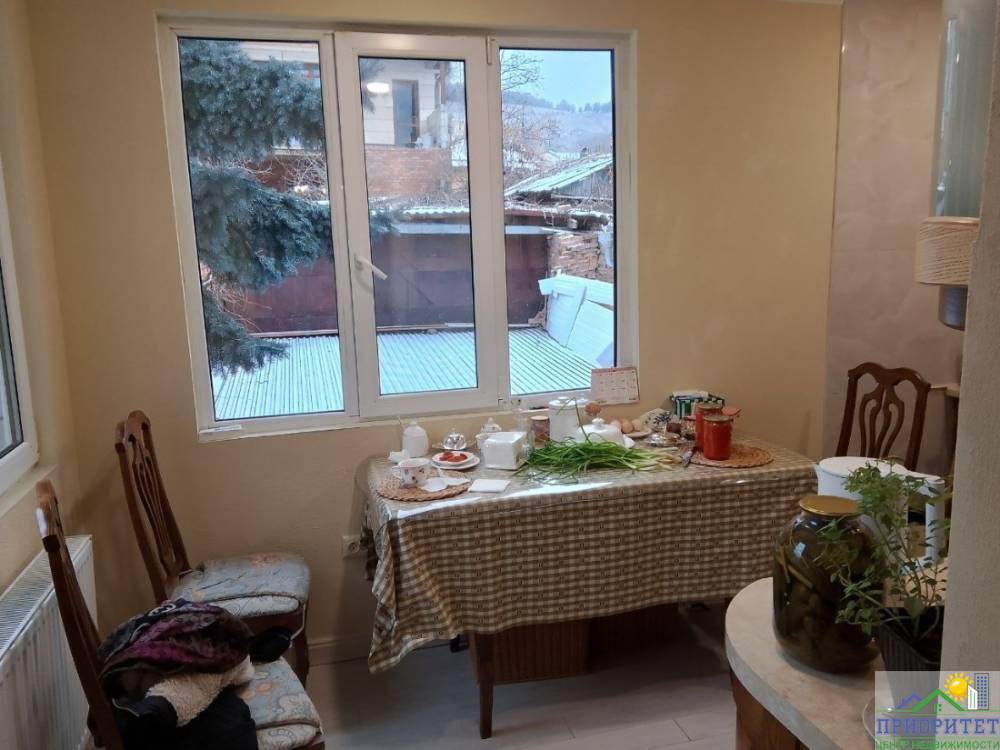 photo_5438638669871909966_y