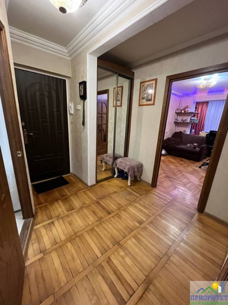 photo_5451754486381612237_y