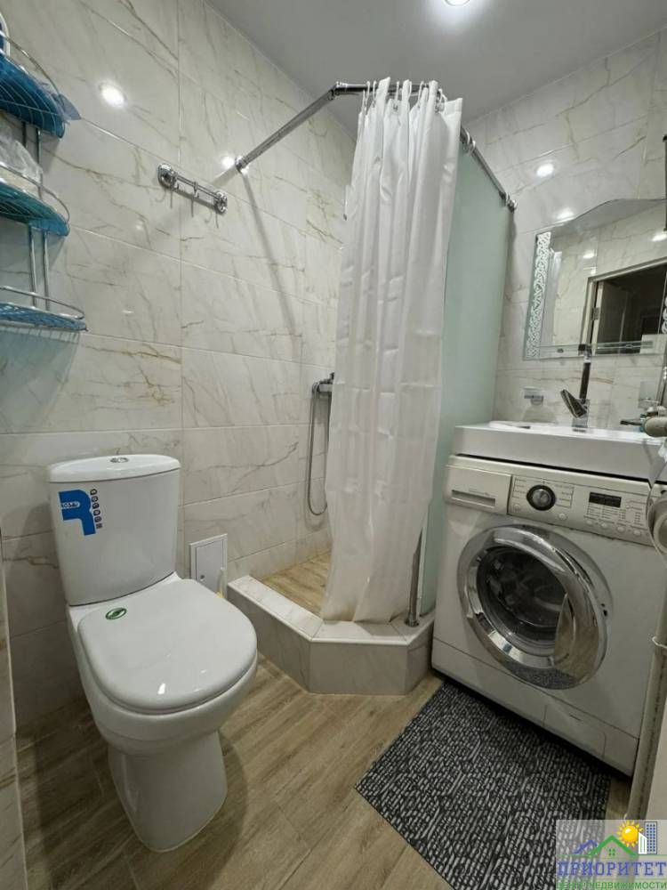 photo_5449823958711602557_y