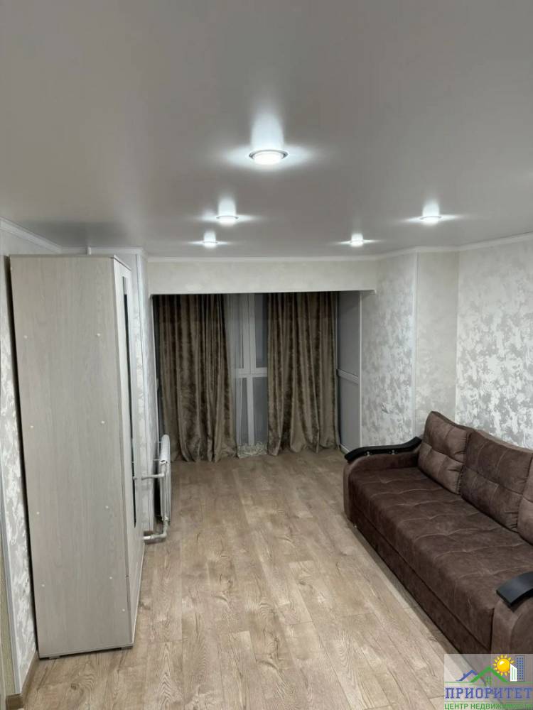 photo_5449823958711602546_y