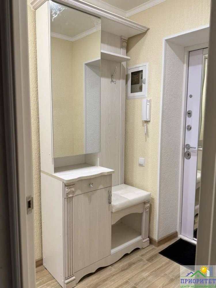 photo_5449823958711602549_y