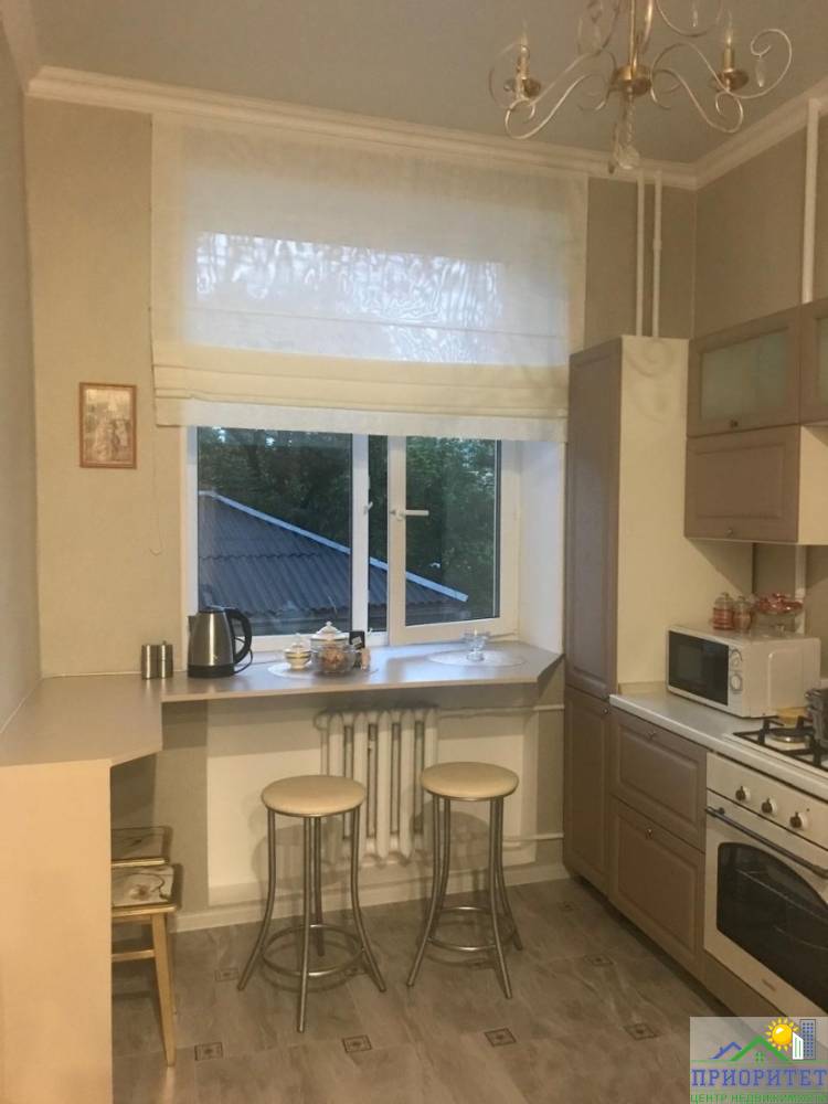 photo_5458832596780387272_y