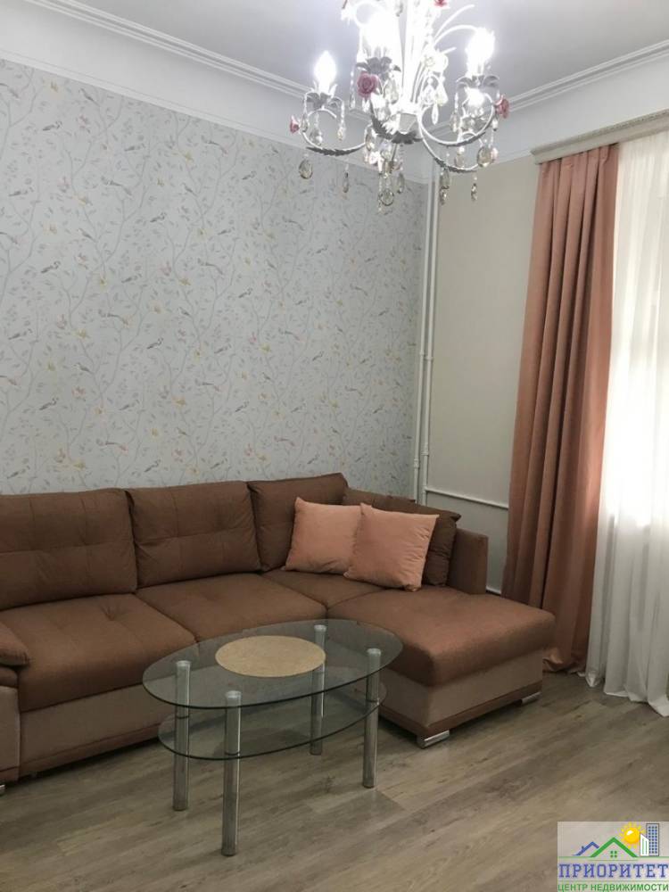 photo_5458832596780387275_y