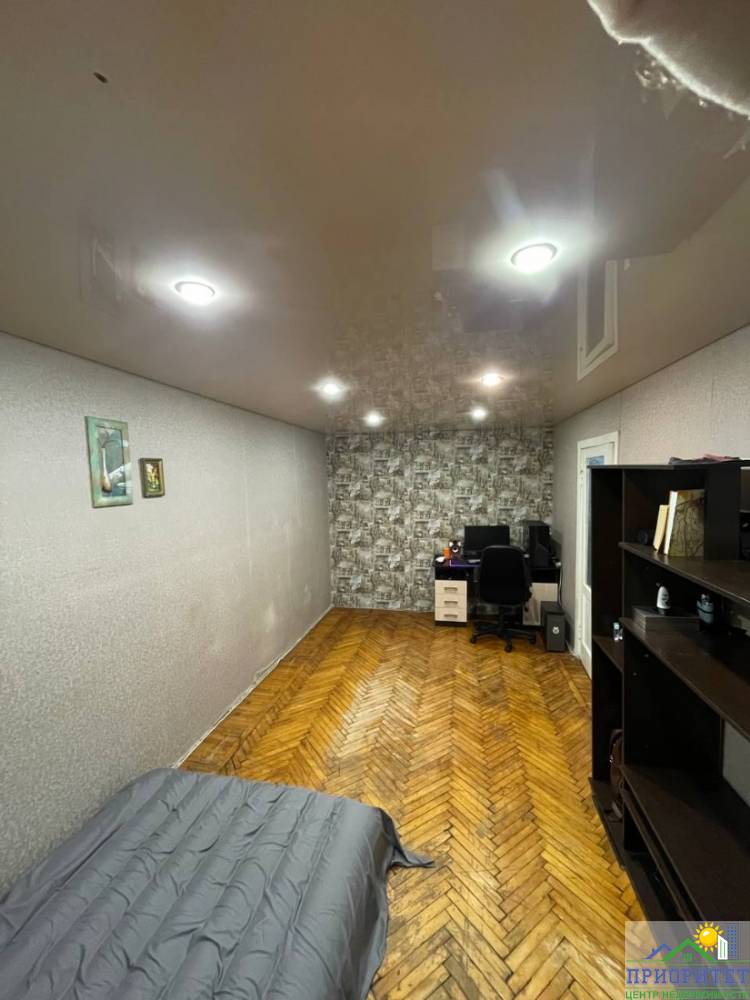 photo_5458502760471924930_y