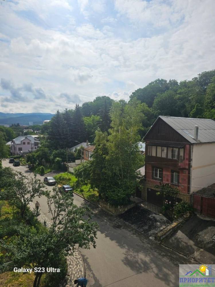 photo_5465553318655495988_y