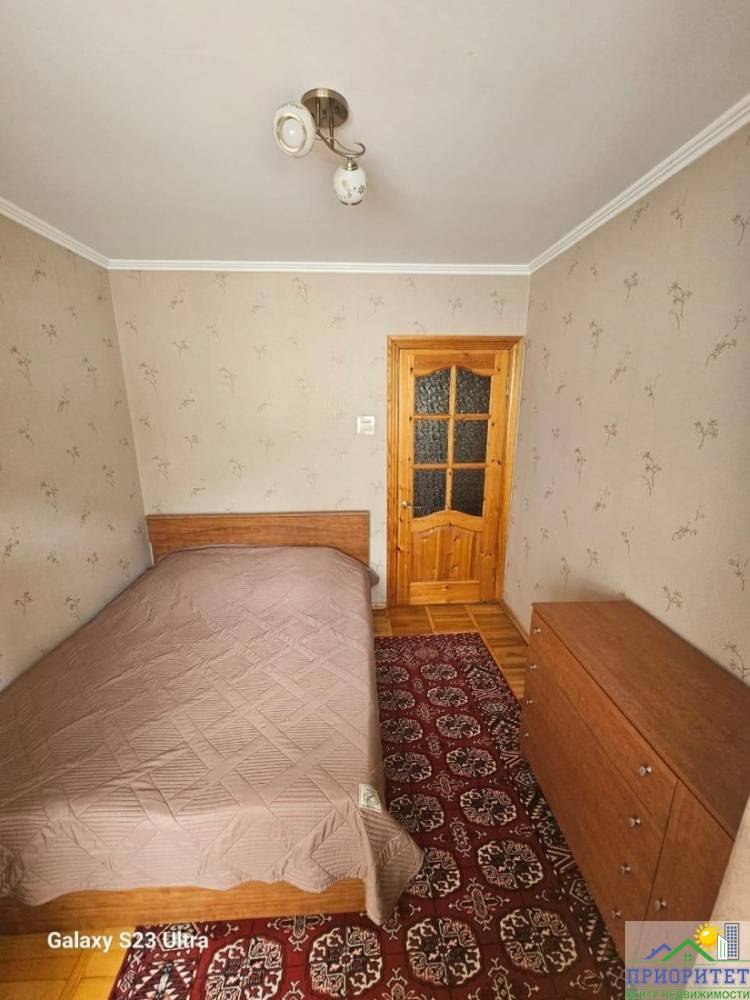 photo_5465553318655495978_y