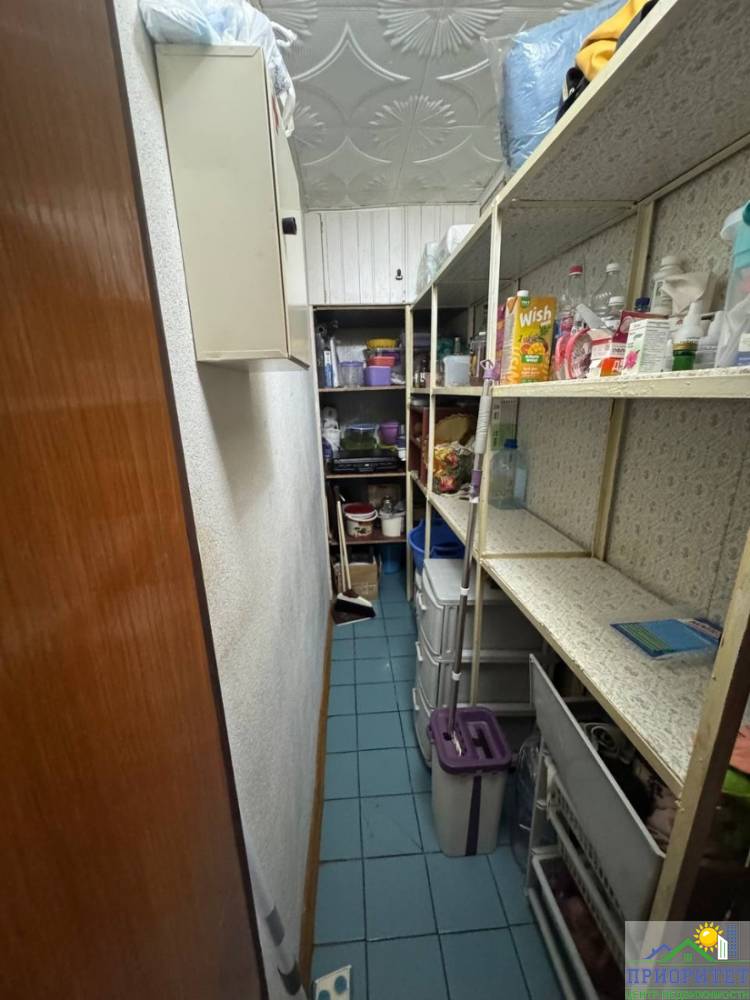 photo_5469896076052598258_y