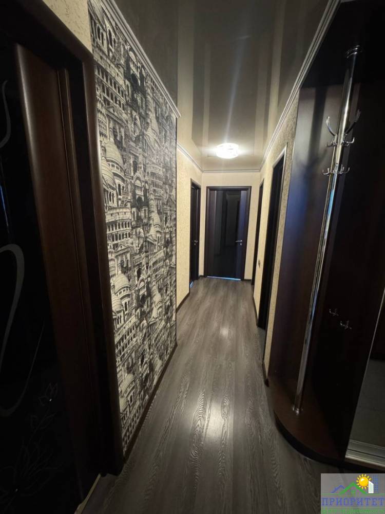 photo_5469896076052598259_y