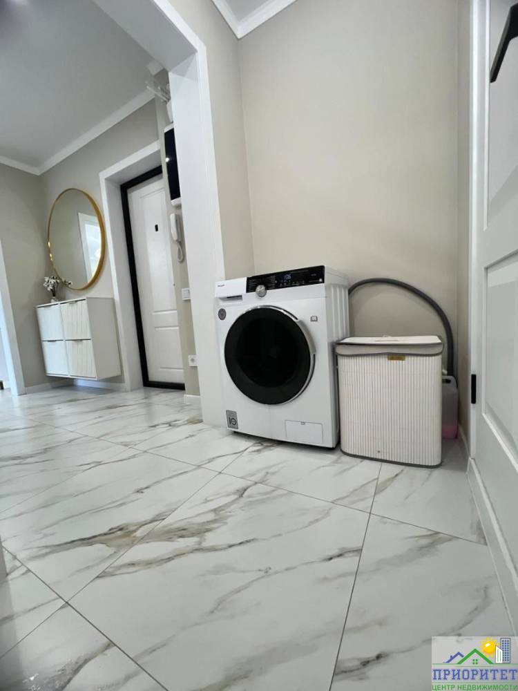 photo_5188227185863496219_y