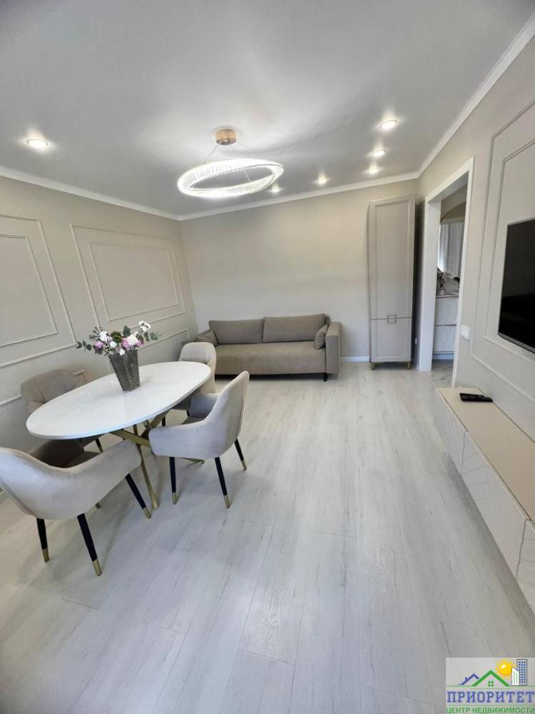 photo_5188227185863496226_y