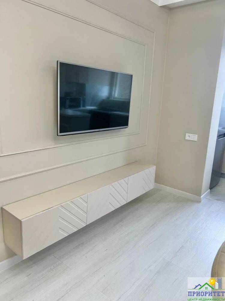 photo_5188227185863496214_y