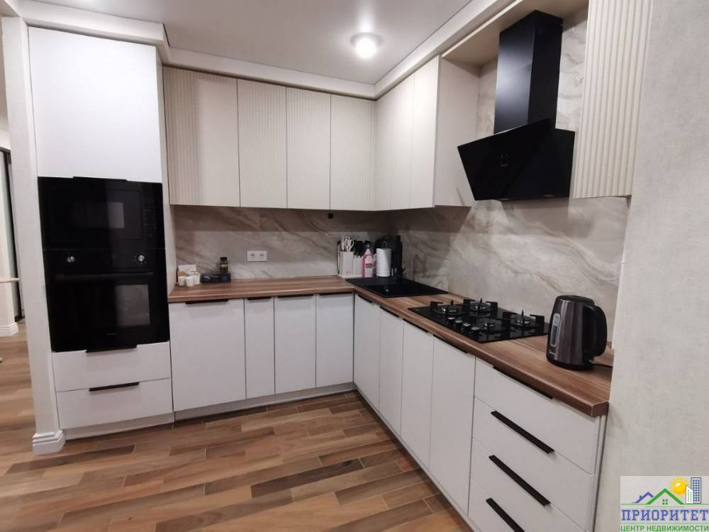 photo_5188227185863496393_y