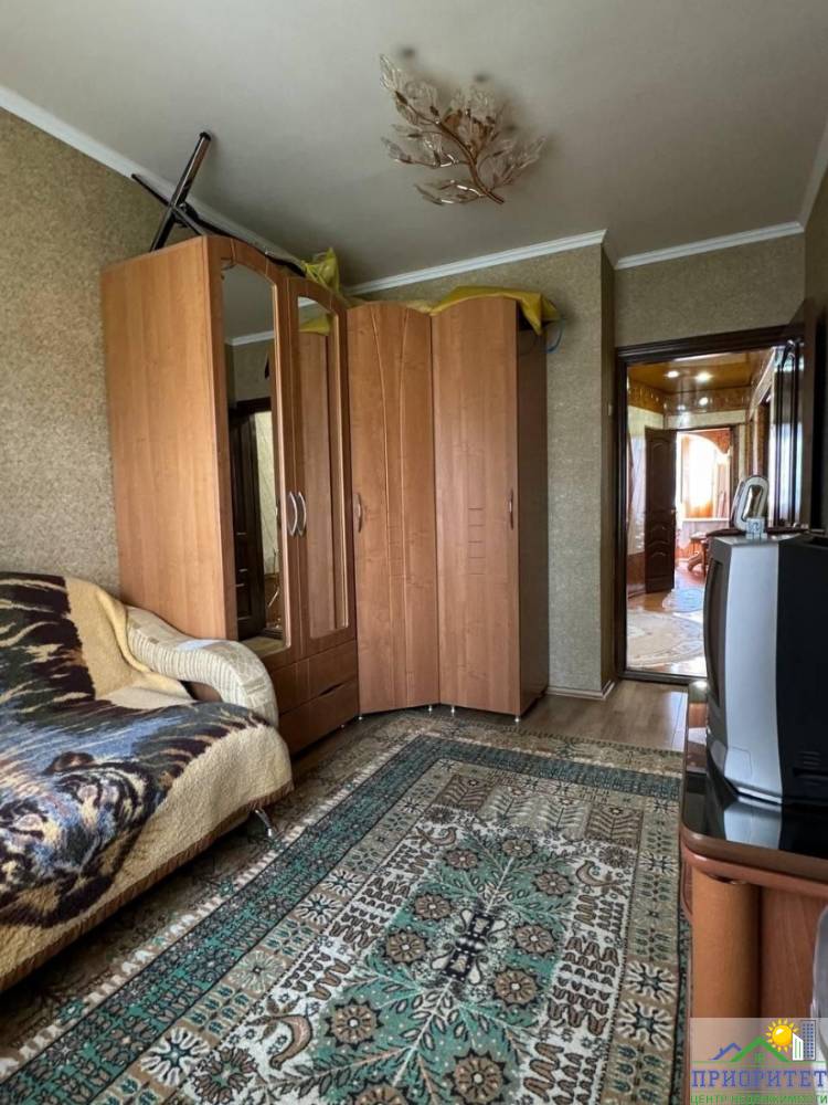 photo_5192730785490865038_y