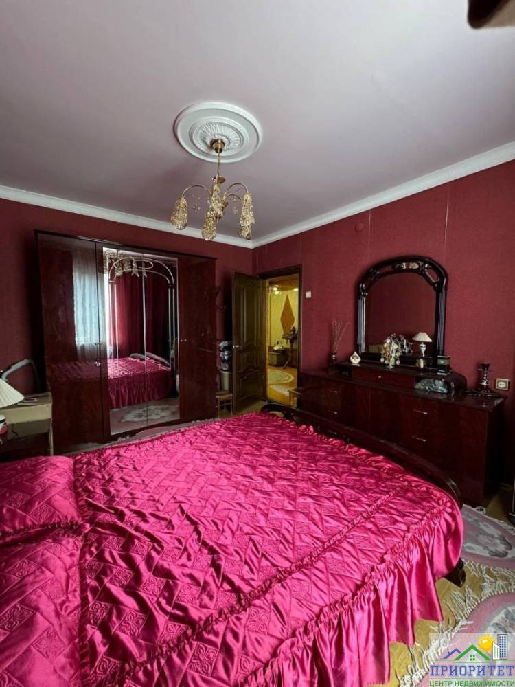 photo_5192730785490865049_y