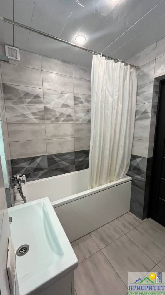 photo_5193204284160413699_y