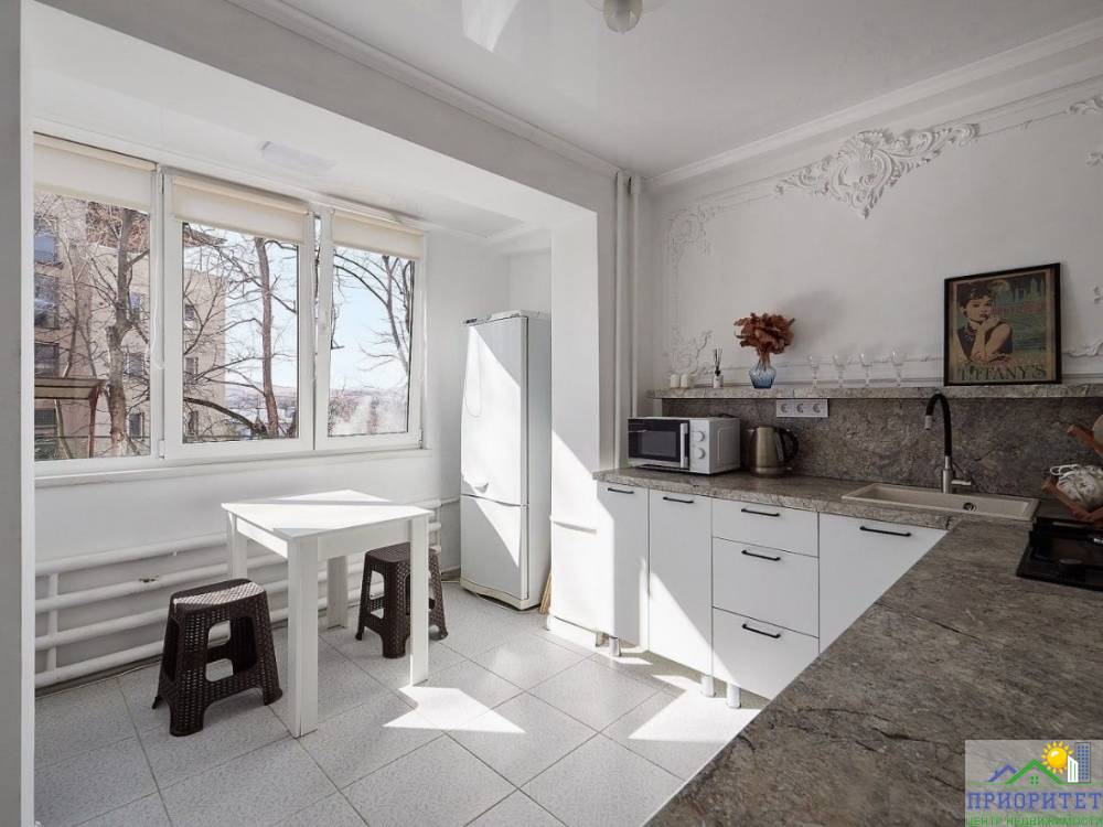 photo_5192783398840241667_y