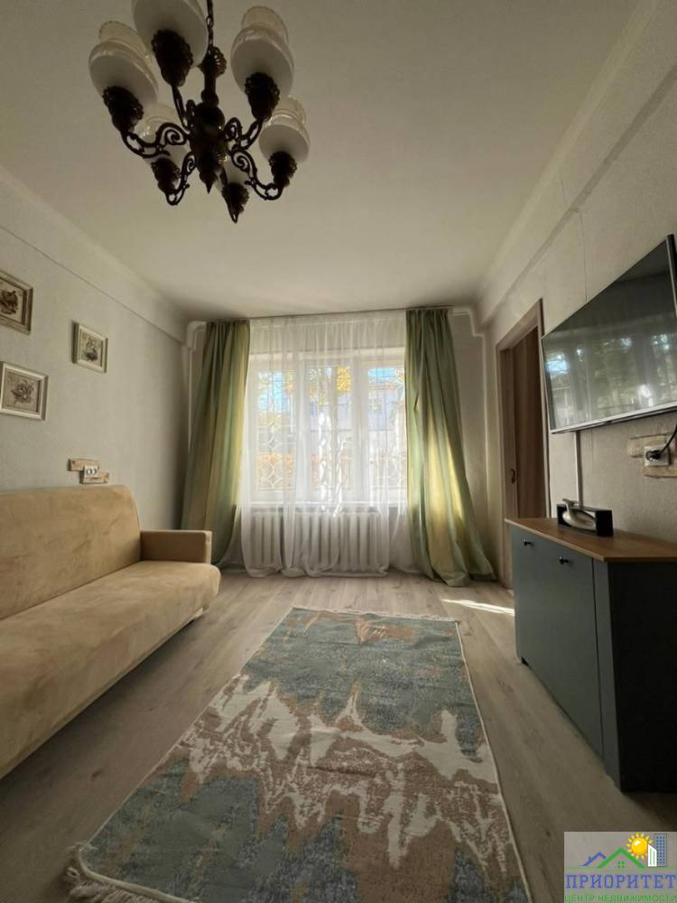 photo_5194921193042021516_y