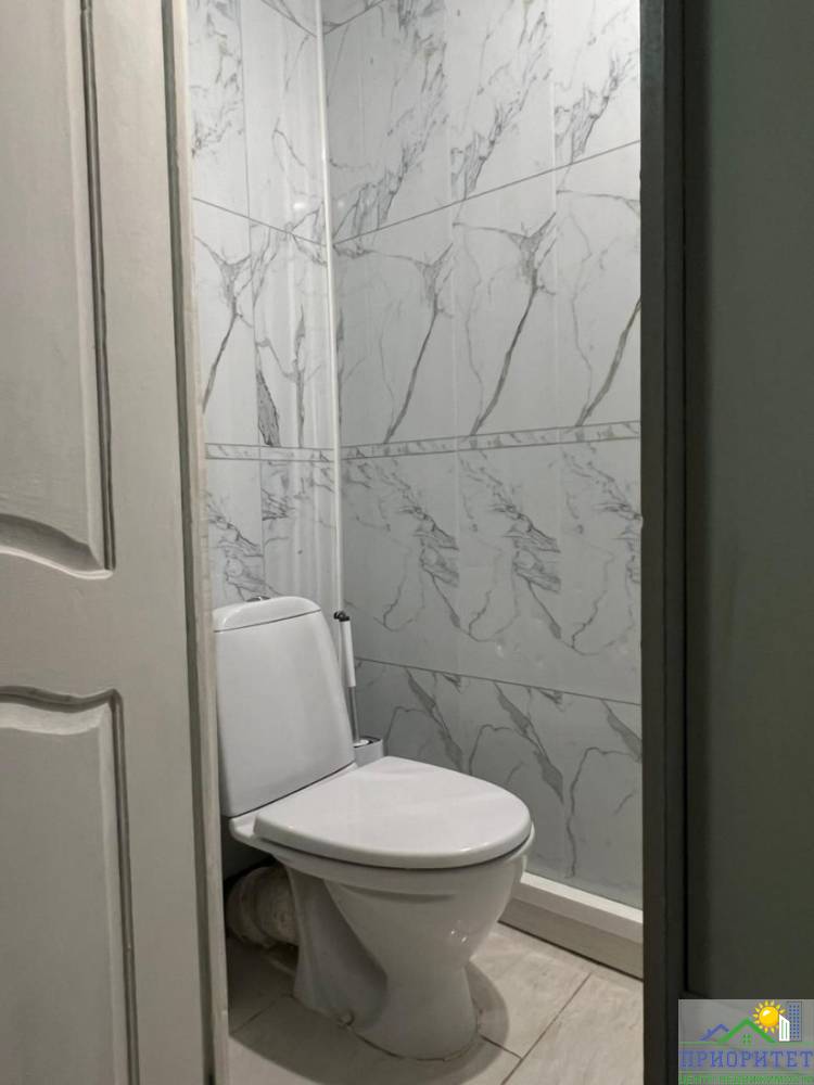 photo_5194921193042021527_y