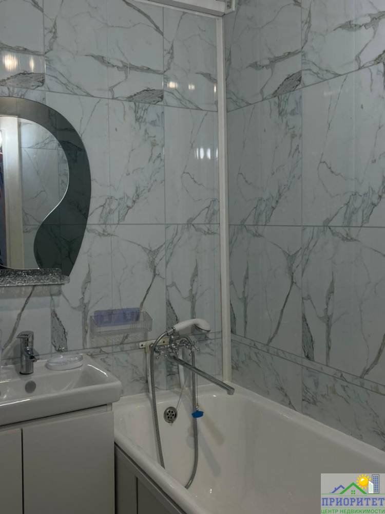 photo_5194921193042021517_y