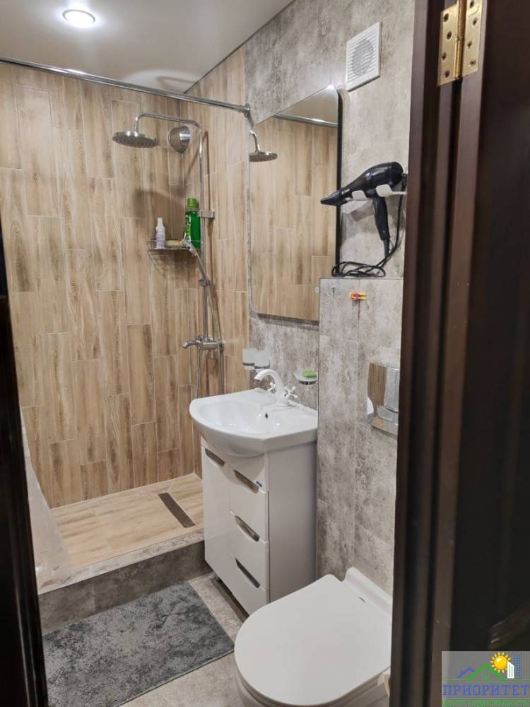 photo_5192669393228337182_y