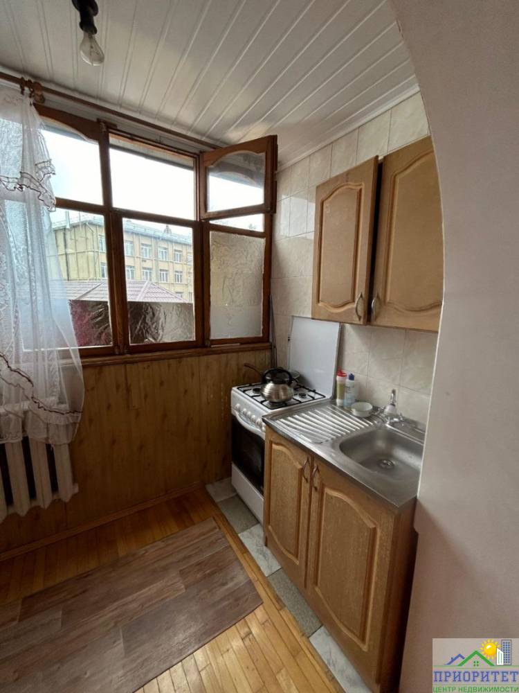 photo_5201768298624781648_y