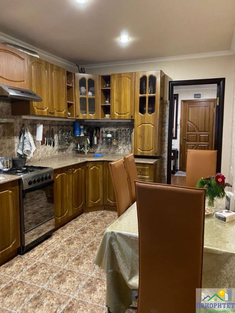 photo_5201849250168377014_y