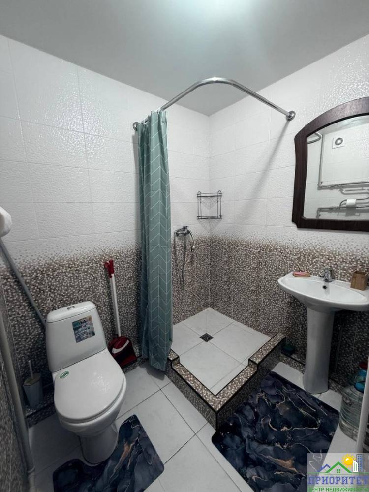 photo_5463131820388977788_y