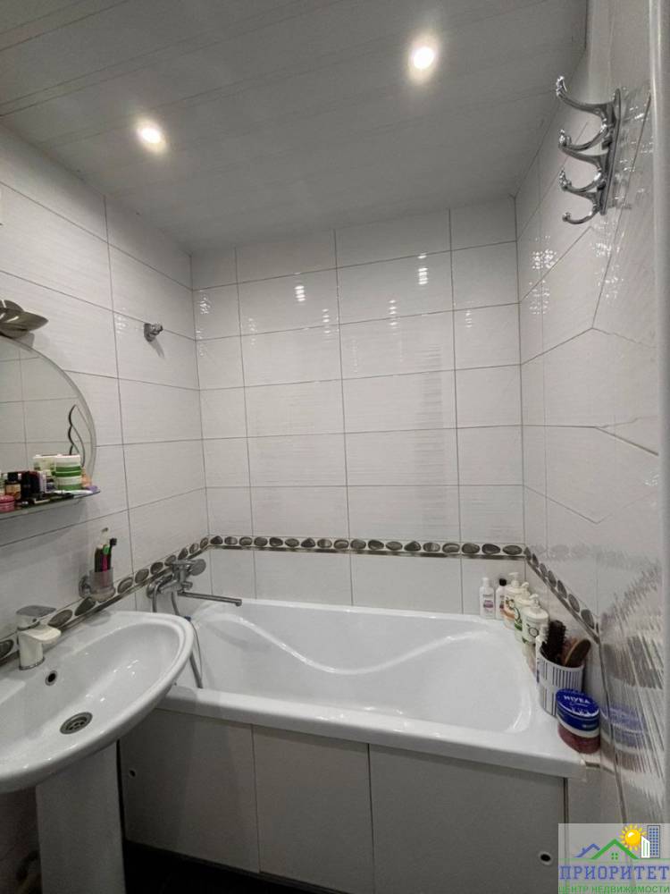 photo_5210675416551593583_y