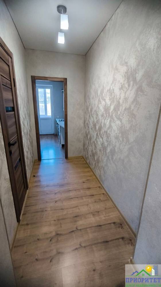 photo_5208726188593976991_y