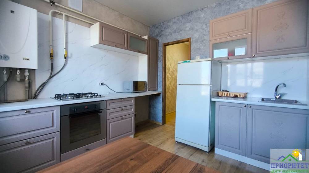 photo_5208726188593976843_y