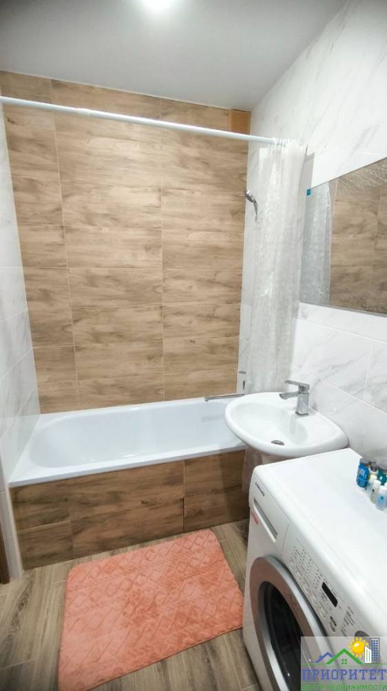 photo_5210752498329654573_y