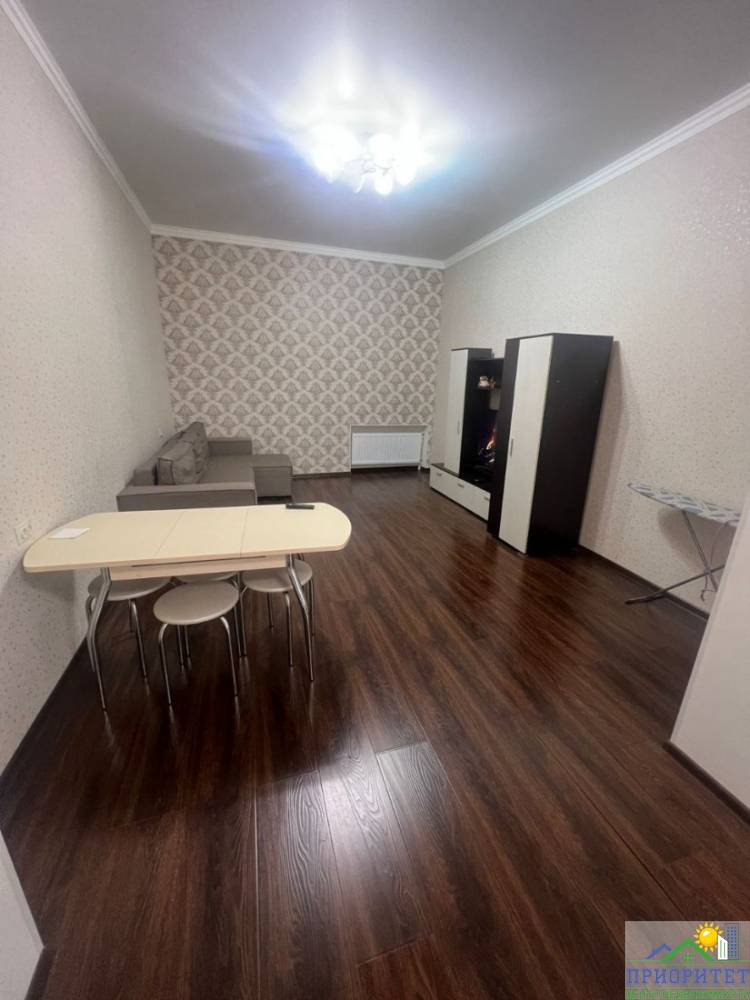 photo_5195388348041132794_y