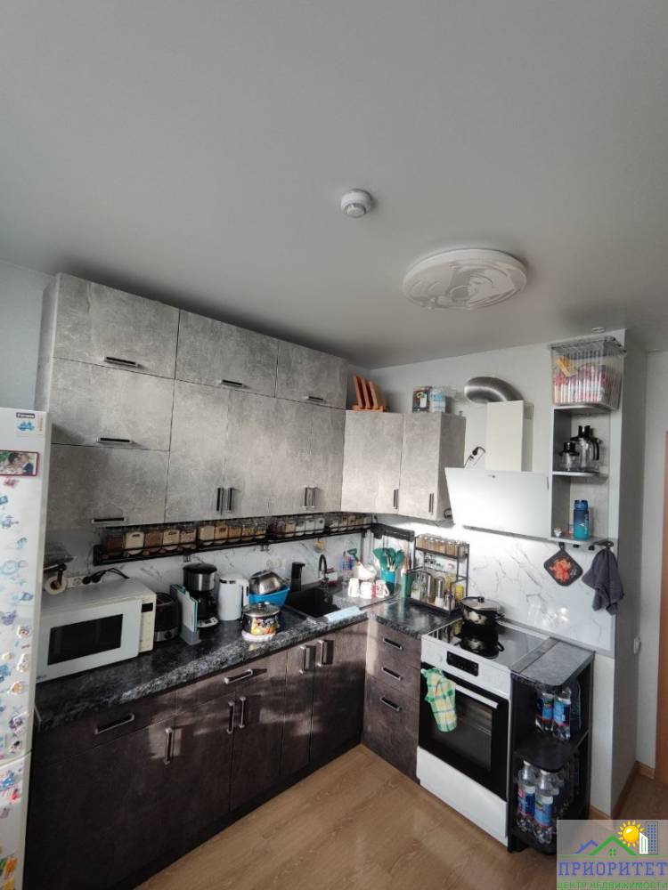 photo_5217963898743494329_y