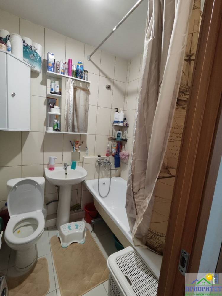 photo_5217963898743494350_y