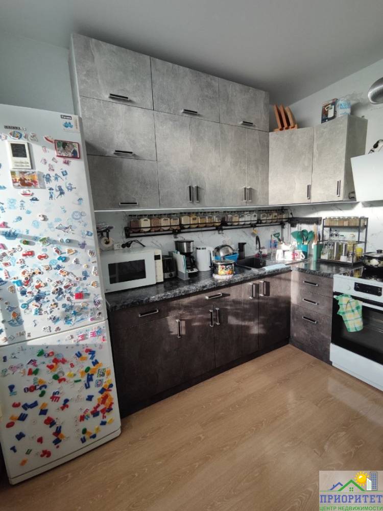 photo_5217963898743494328_y