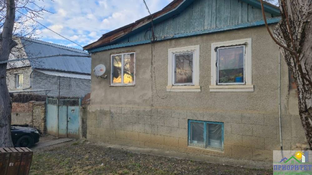 photo_5256172962895829297_y