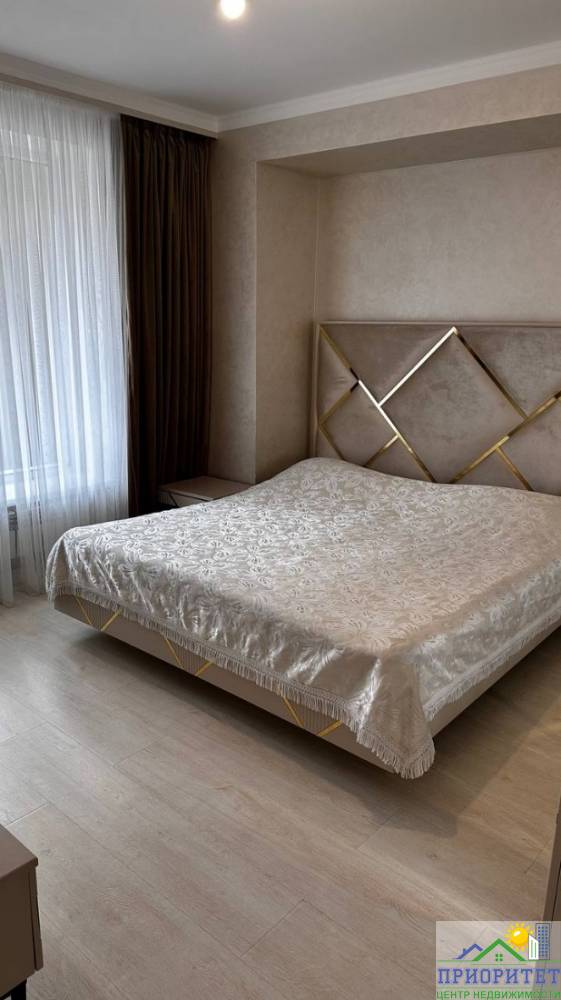 photo_5220022102906311445_y