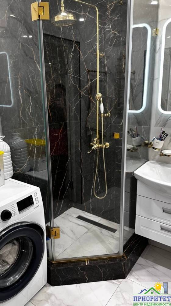 photo_5220022102906311459_y