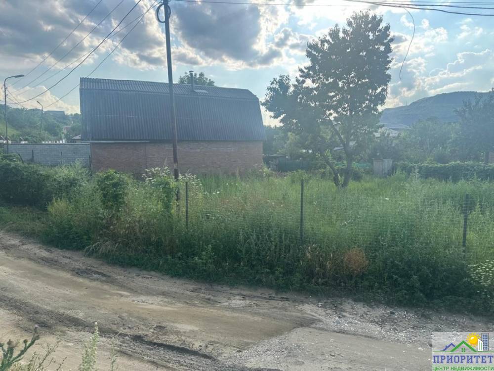 photo_5222401570622870078_y