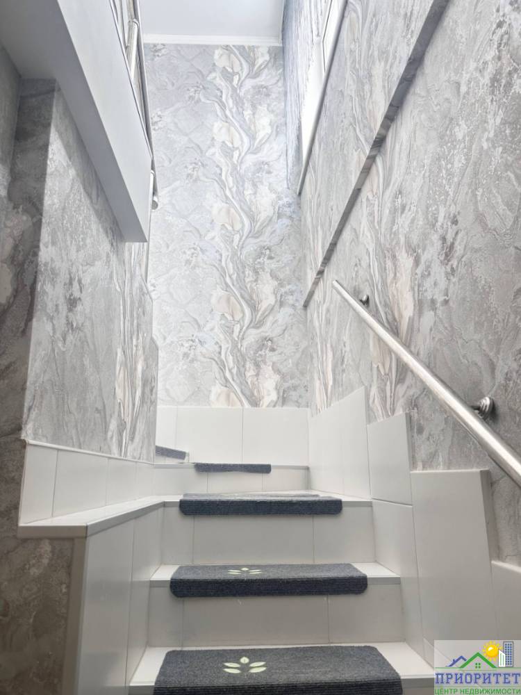 photo_5231159404076406419_w