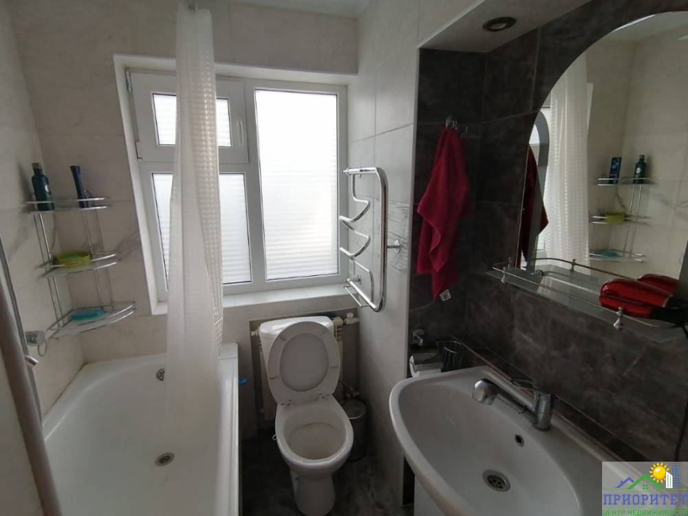 photo_5239985566164653079_y