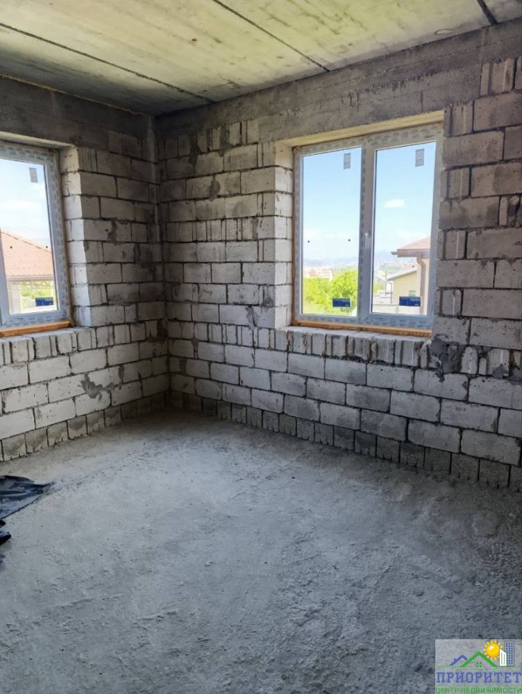 photo_5237947282060154556_y