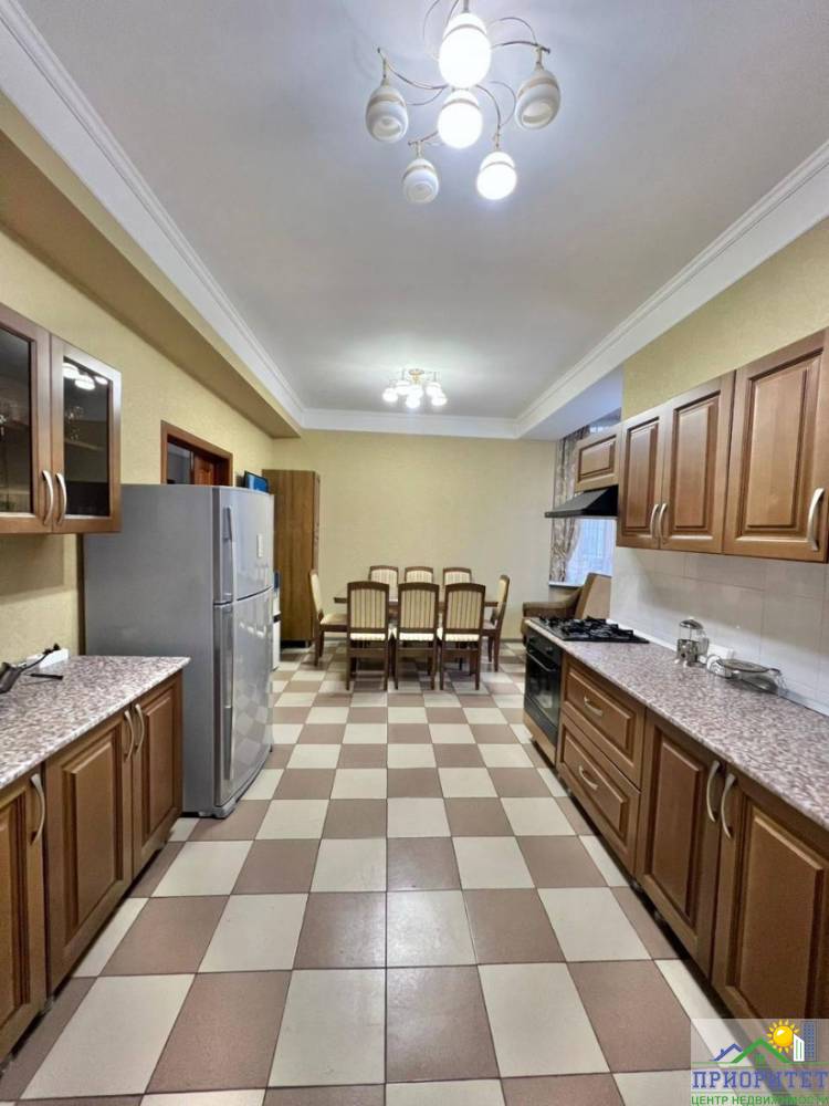 photo_5235893282670319324_y