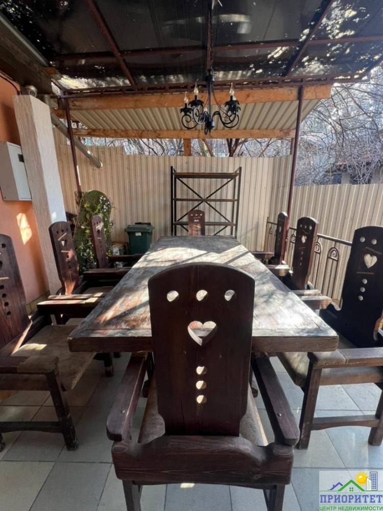 photo_5235893282670319310_y