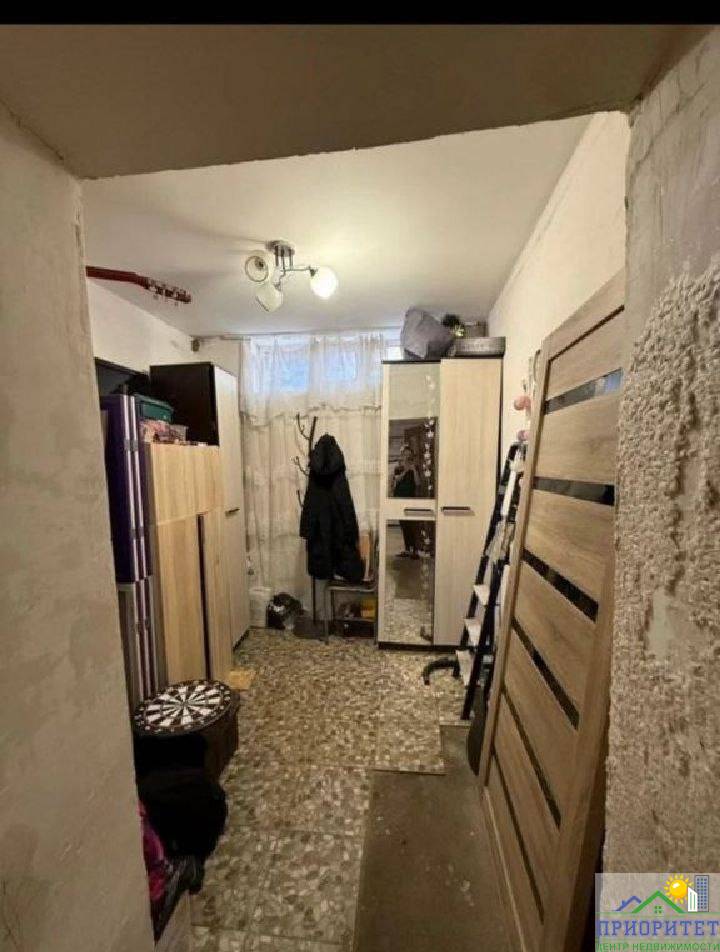 photo_5253490167408956760_y