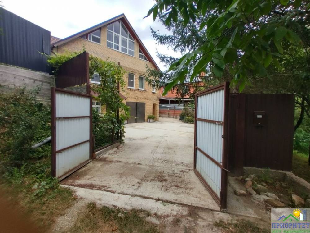 photo_5258284420358150619_y