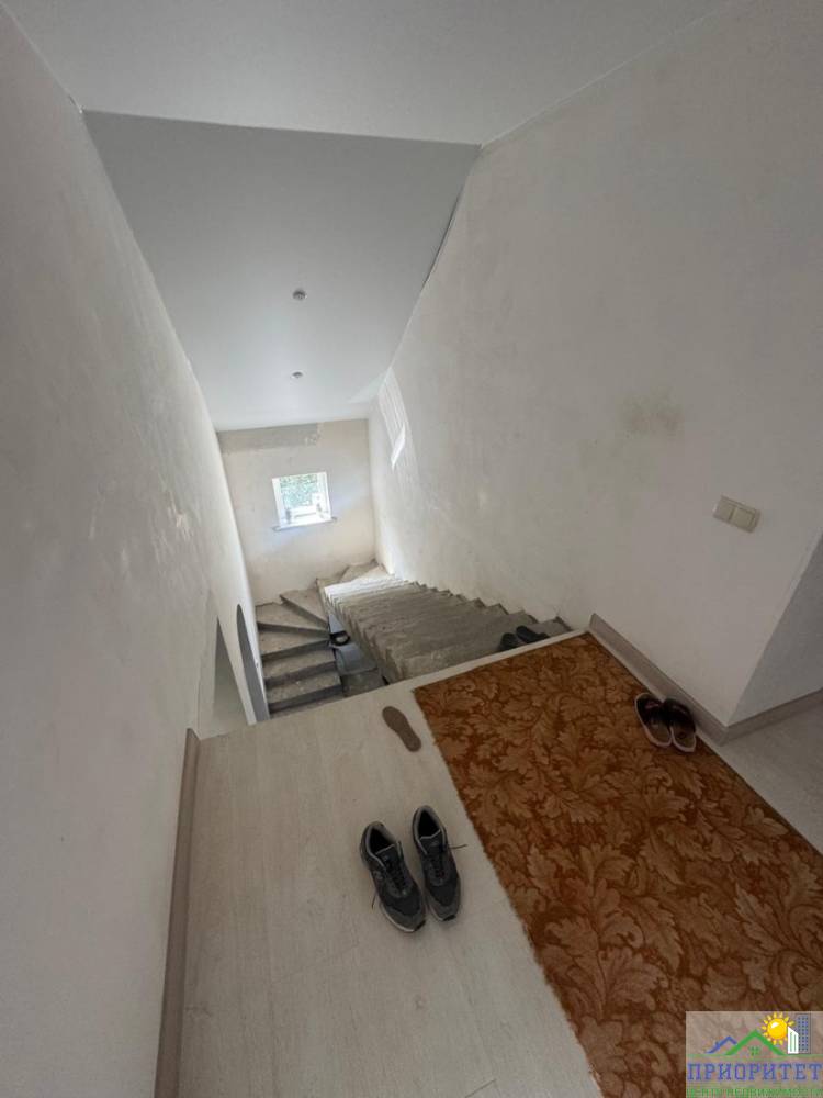 photo_5442663805847539213_y