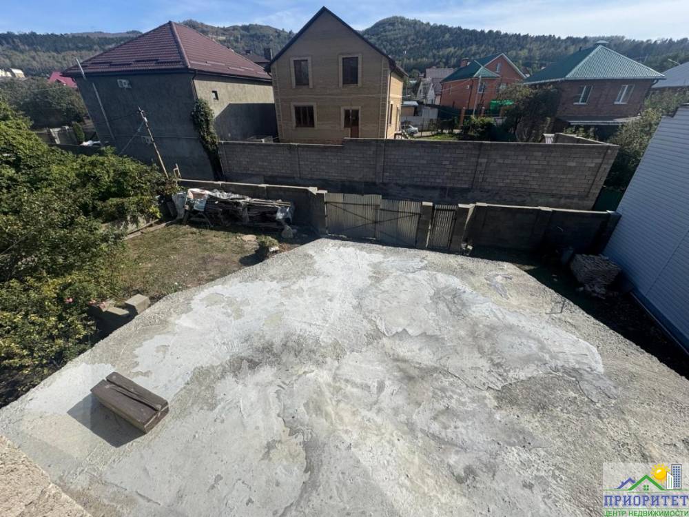 photo_5442663805847539214_y