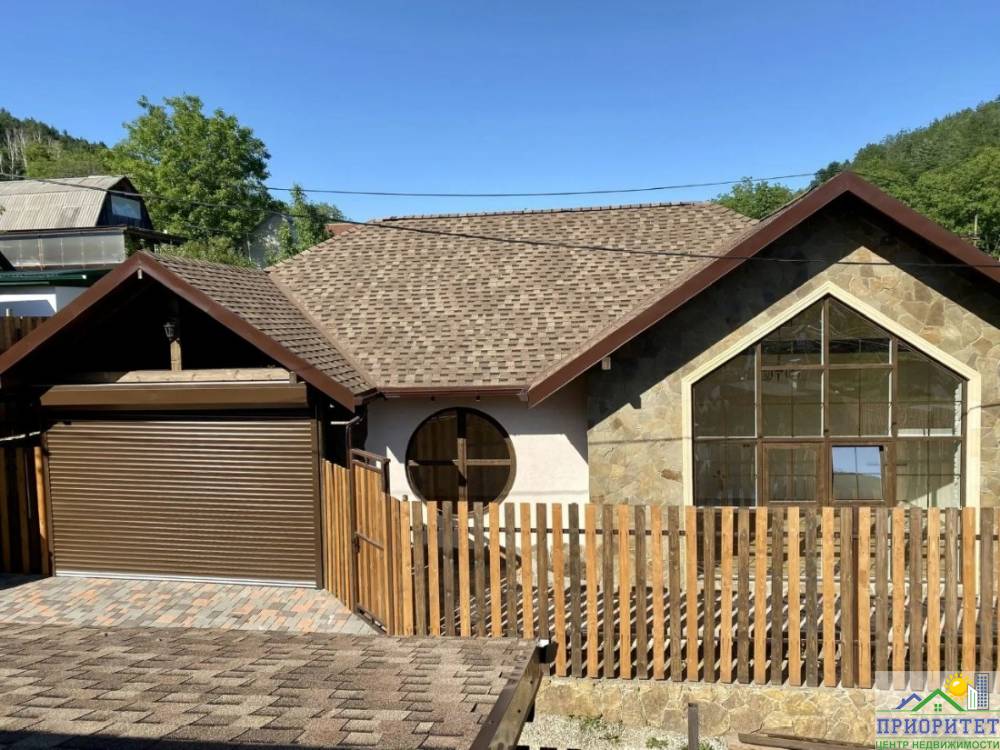 photo_5271857741079189724_y